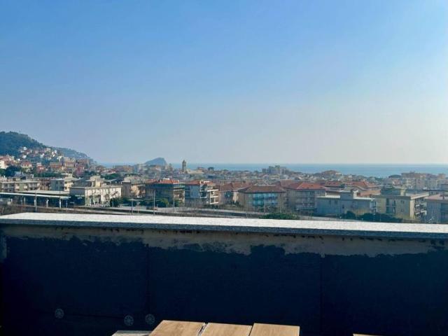 Appartamento in vendita a Spotorno, Liguria