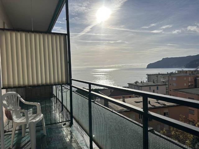 Appartamento in vendita a Spotorno, Liguria