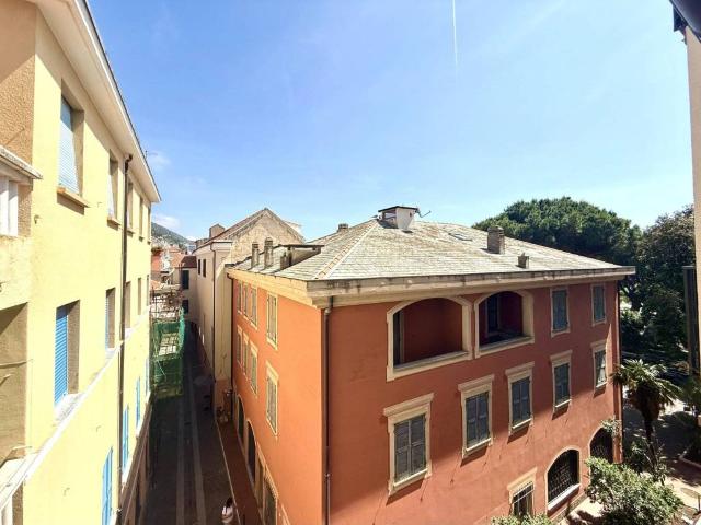 Appartamento in vendita a Spotorno, Liguria