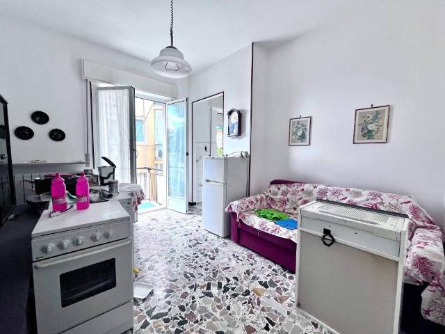 Appartamento in vendita a Spotorno, Liguria