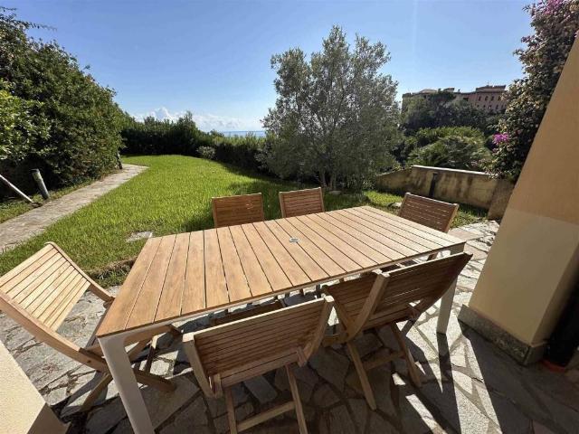 Appartamento in vendita a Spotorno, Liguria