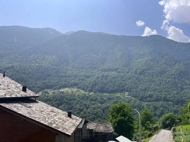 Appartamento in vendita a Marveggia, Lombardia