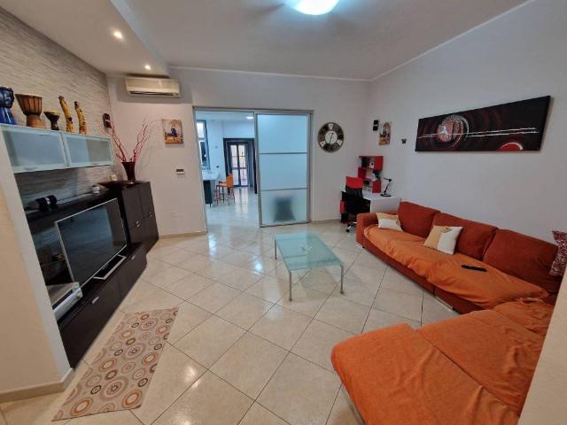 Appartamento in vendita a Statte, Taranto