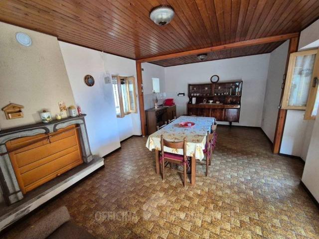 Appartamento in vendita a Stazzona, Lombardia