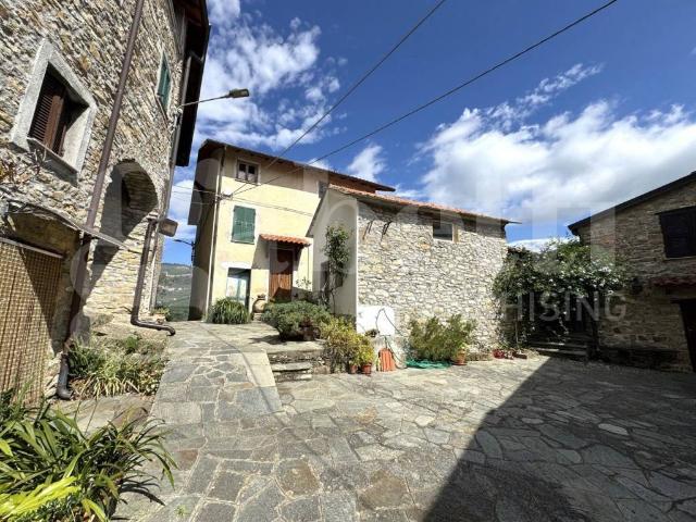Appartamento in vendita a Stellanello, Liguria