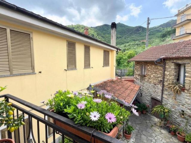 Appartamento in vendita a Stellanello, Liguria