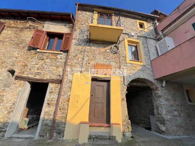 Appartamento in vendita a Stellanello, Liguria