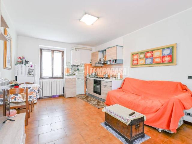 Appartamento in vendita a Stezzano, Lombardia