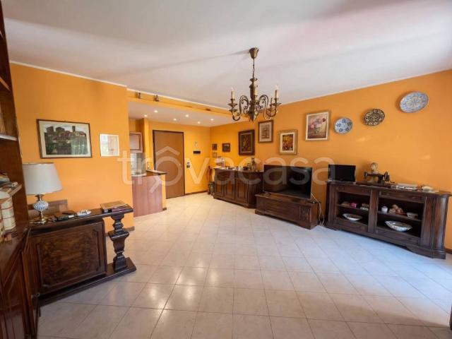 Appartamento in vendita a Stezzano, Lombardia
