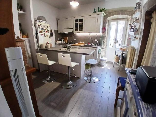 Appartamento in vendita a Stroncone, Umbria