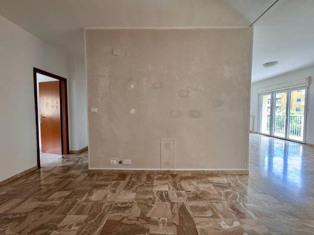 Appartamento in vendita a Sulmona, L'Aquila