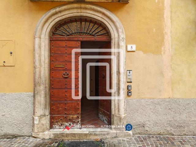 Appartamento in vendita a Sulmona, Abruzzo