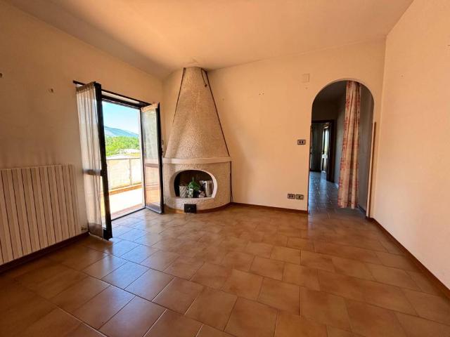 Appartamento in vendita a Sulmona, Abruzzo