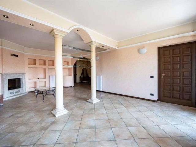 Appartamento in vendita a Menzago, Sumirago