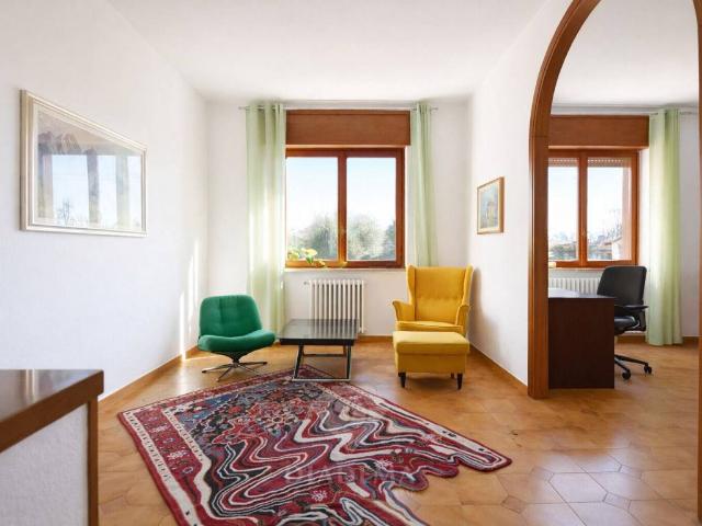 Appartamento in vendita a Sumirago, Lombardia