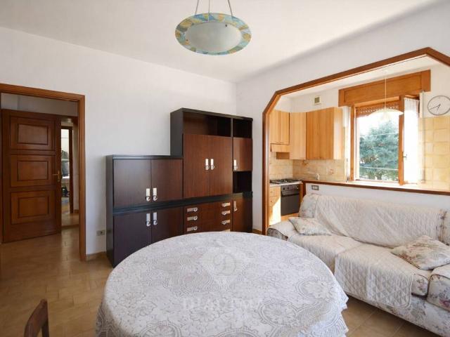 Appartamento in vendita a Sumirago, Lombardia