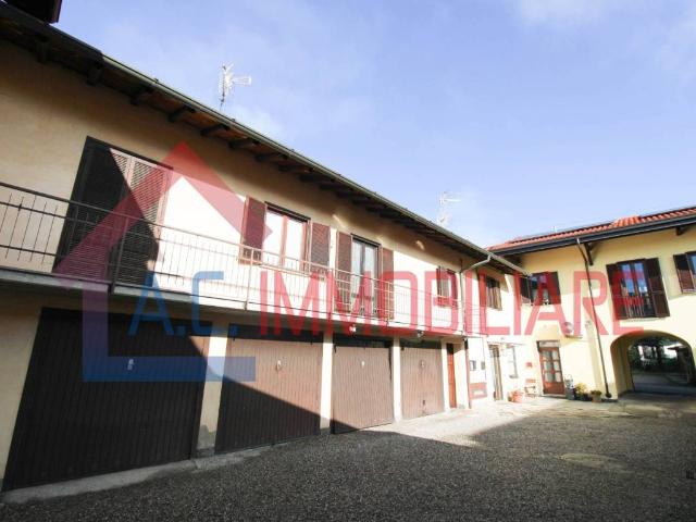 Appartamento in vendita a Sumirago, Lombardia