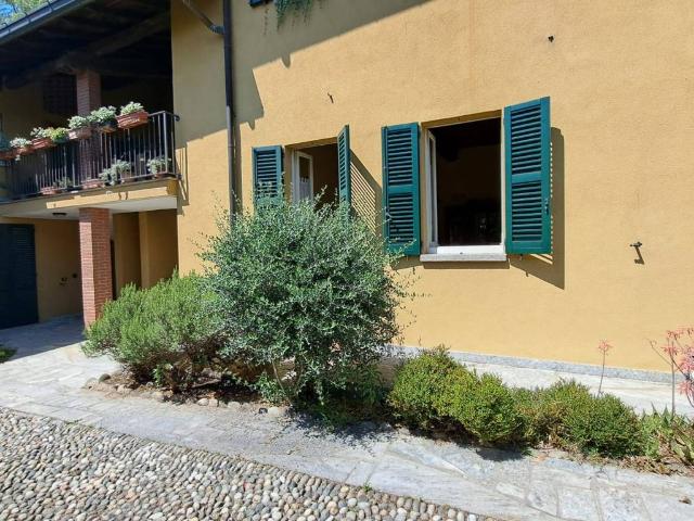 Appartamento in vendita a Sumirago, Lombardia