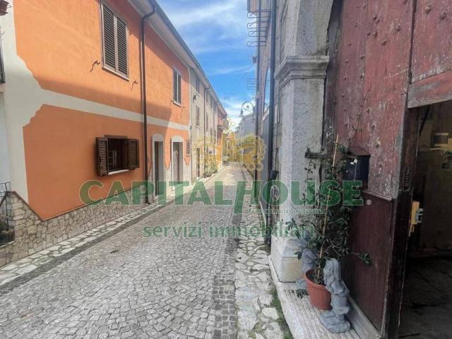 Appartamento in vendita a Summonte, Campania