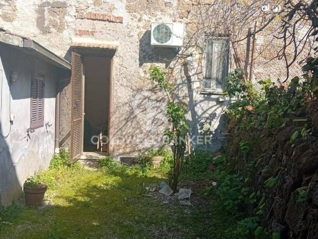 Appartamento in vendita a Sutri, Lazio