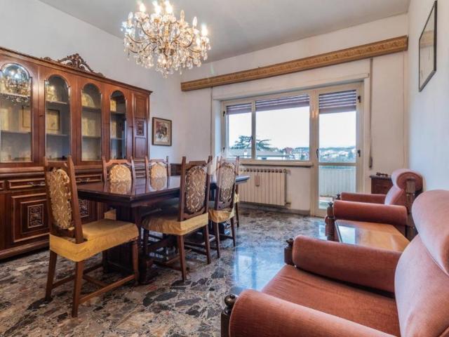 Appartamento in vendita a Sutri, Lazio