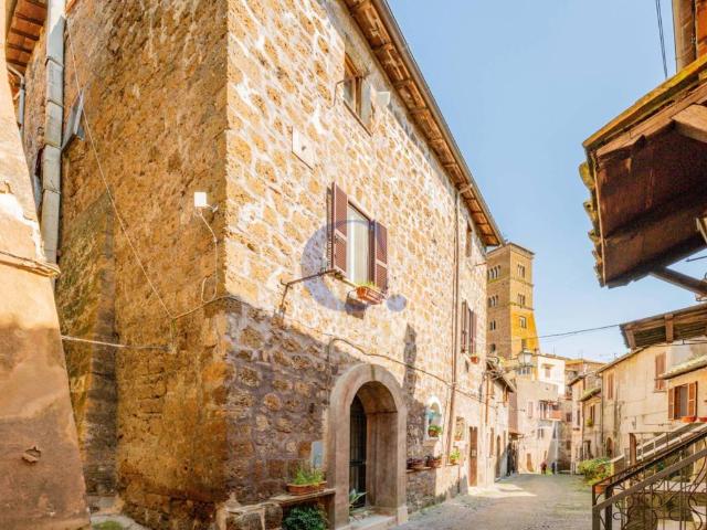 Appartamento in vendita a Sutri, Lazio