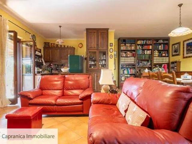 Appartamento in vendita a Sutri, Lazio