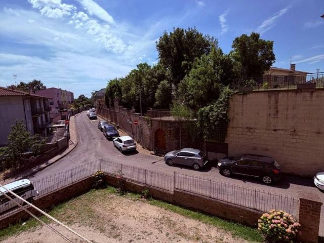 Appartamento in vendita a Sutri, Viterbo