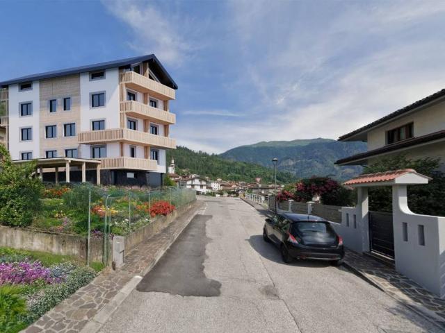 Appartamento in vendita a Sutrio, Friuli-Venezia Giulia