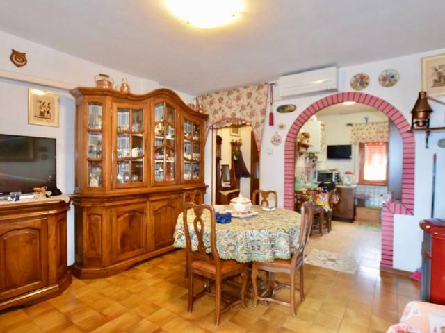 Appartamento in vendita a Suvereto, Toscana