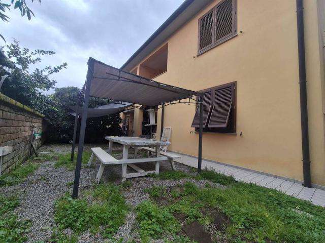 Appartamento in vendita a Suvereto, Toscana