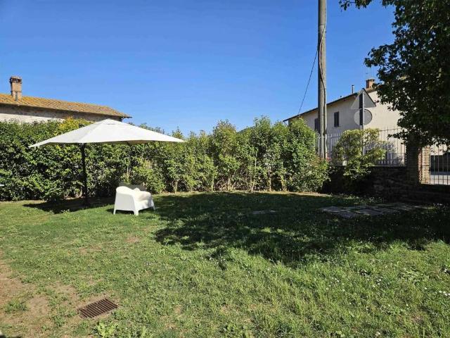 Appartamento in vendita a Suvereto, Toscana