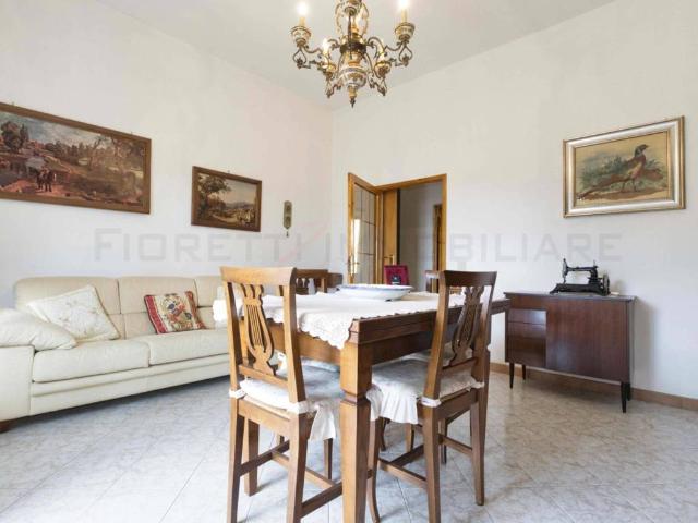 Appartamento in vendita a Suvereto, Toscana