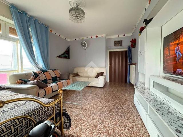 Appartamento in vendita a Suzzara, Lombardia