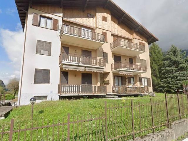 Appartamento in vendita a Taceno, Lombardia