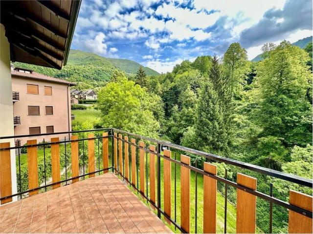 Appartamento in vendita a Taceno, Lombardia