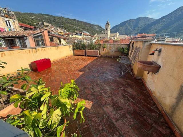 Appartamento in vendita a Taggia