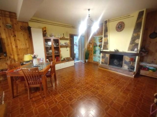 Appartamento in vendita a Tagliacozzo, Abruzzo