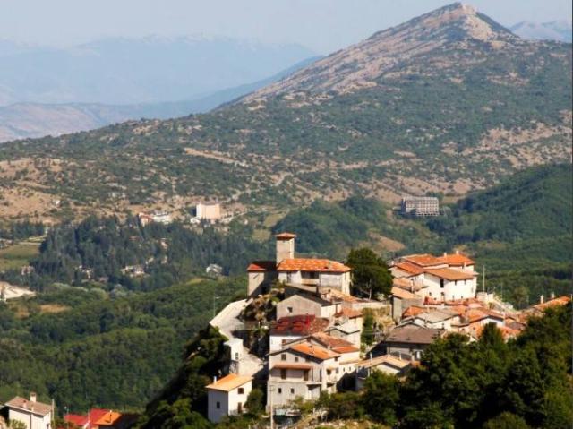 Appartamento in vendita a Tagliacozzo, Abruzzo