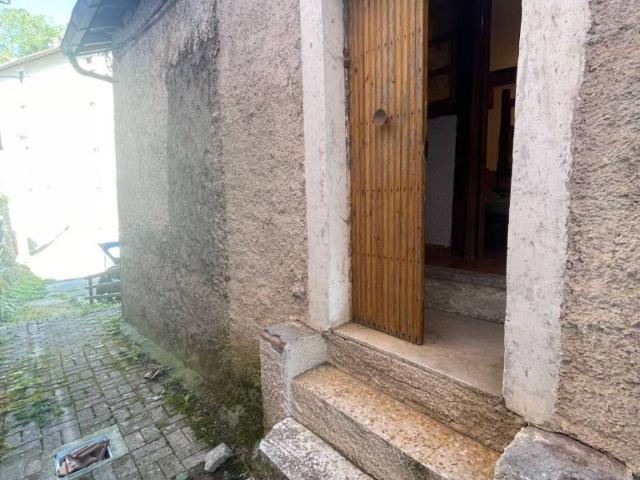 Appartamento in vendita a Roccacerro, Tagliacozzo