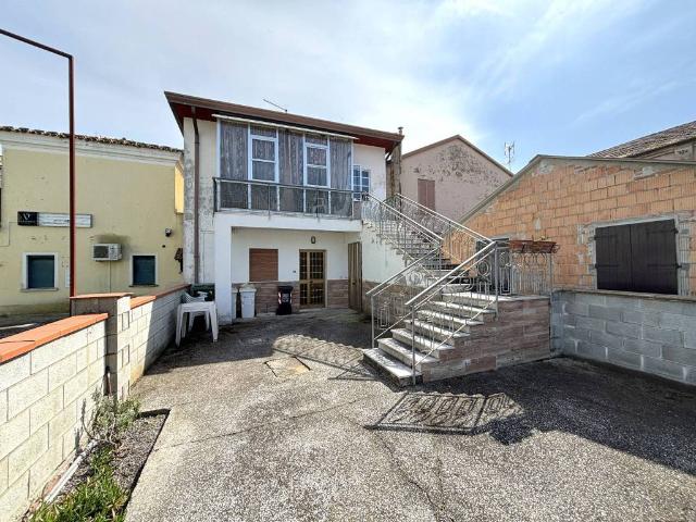Appartamento in vendita a Taglio Di Po, Veneto
