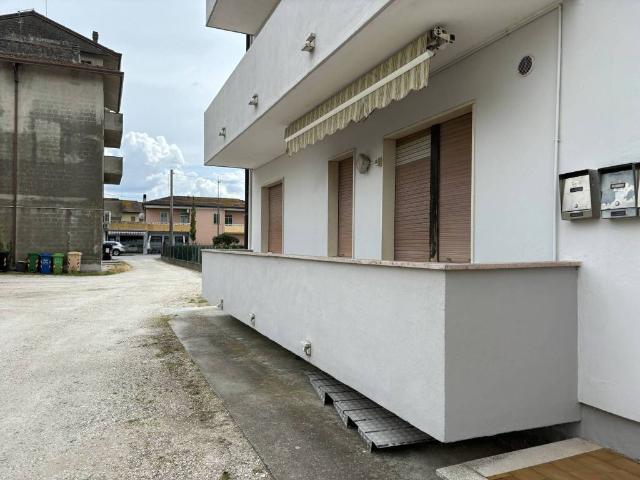 Appartamento in vendita a Taglio Di Po, Veneto