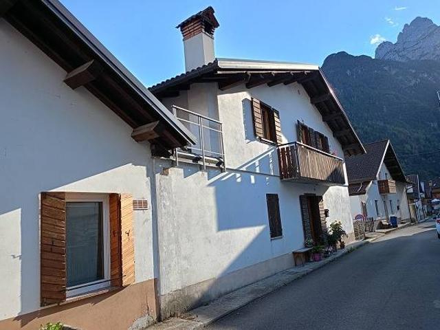 Appartamento in vendita a Taibon Agordino, Veneto
