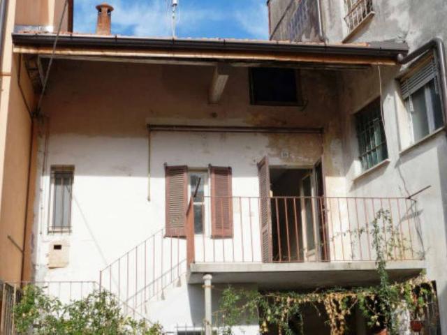 Appartamento in vendita a Cheglio, Taino