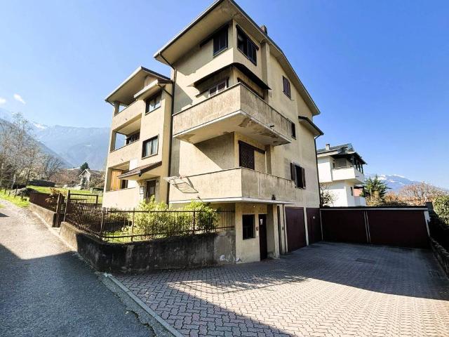 Appartamento in vendita a Talamona, Lombardia