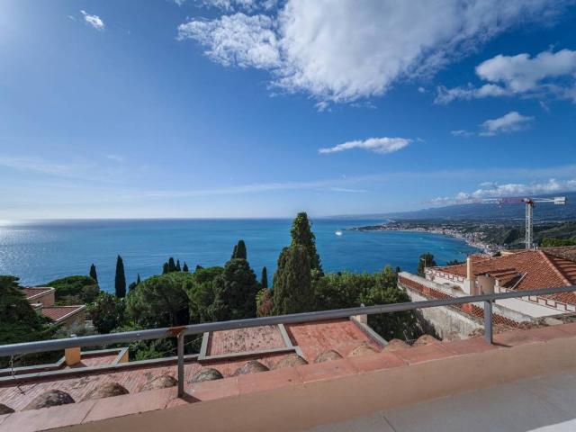 Appartamento in vendita a Mazzarò, Taormina