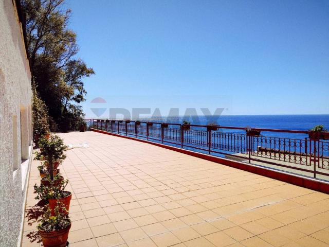 Appartamento in vendita a Taormina, Sicilia