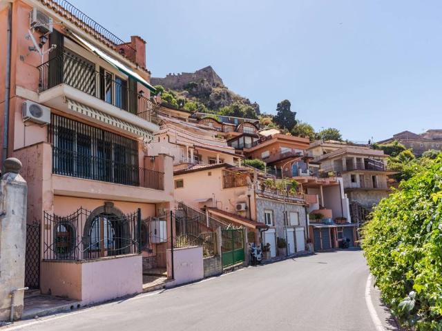 Appartamento in vendita a Taormina, Sicilia