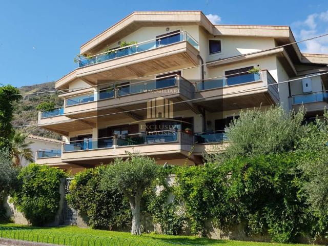 Appartamento in vendita a Taormina, Sicilia