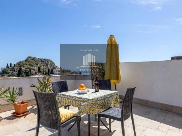 Appartamento in vendita a Taormina, Sicilia